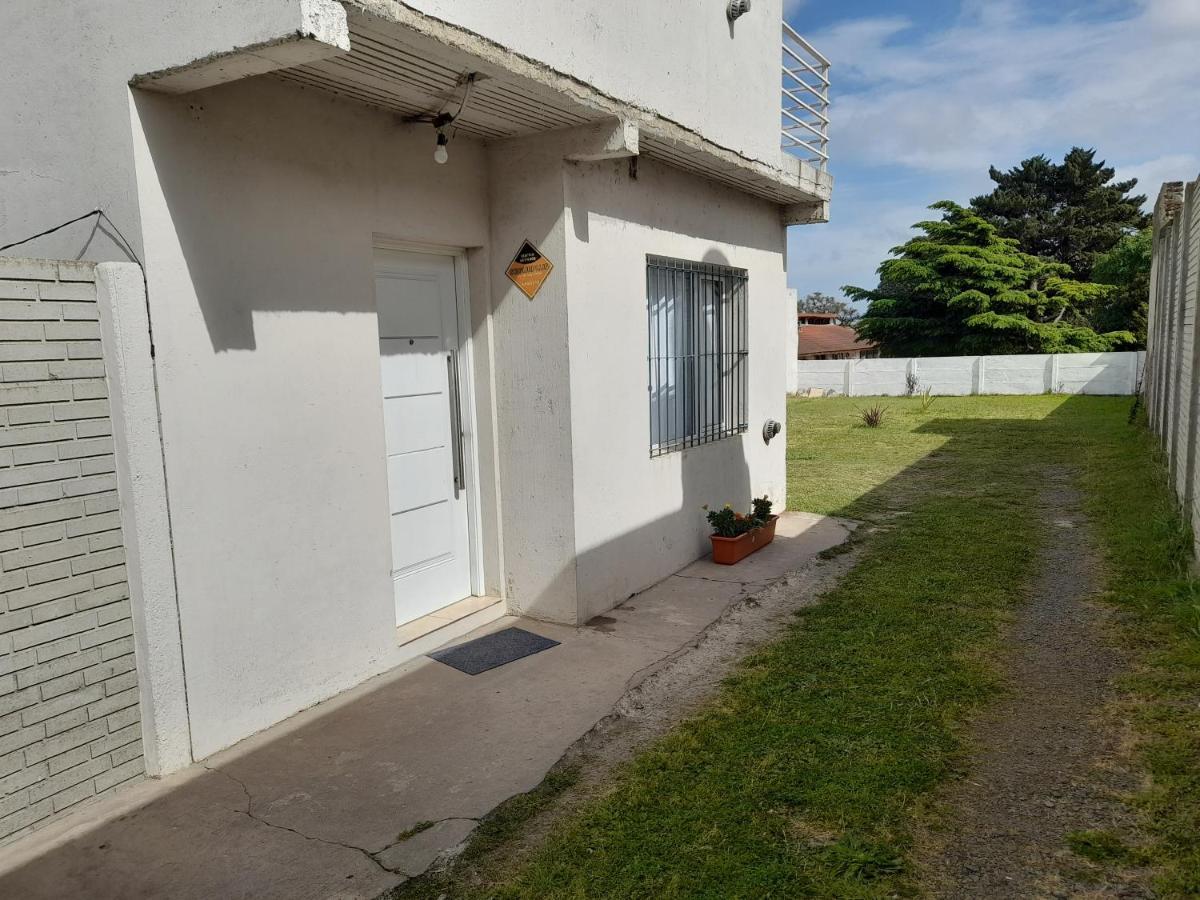 Barra Tres Apartment *